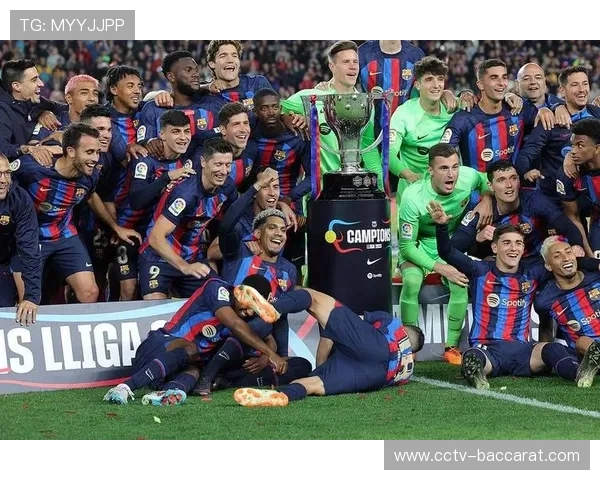 马德里德比战术前瞻，西蒙尼与阿隆索中场布阵博弈成焦点